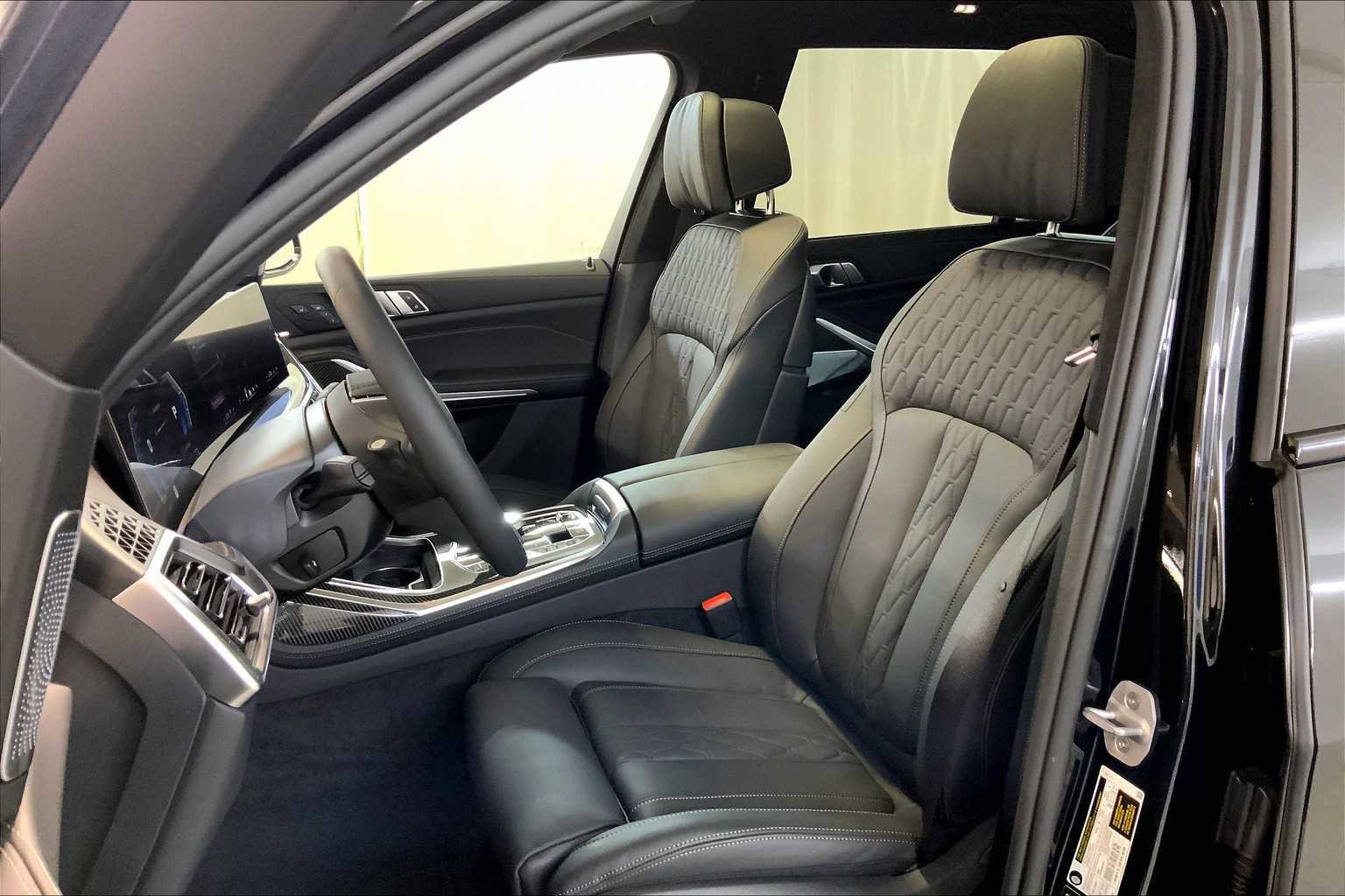 Used 2026 BMW ALPINA XB7 image 9