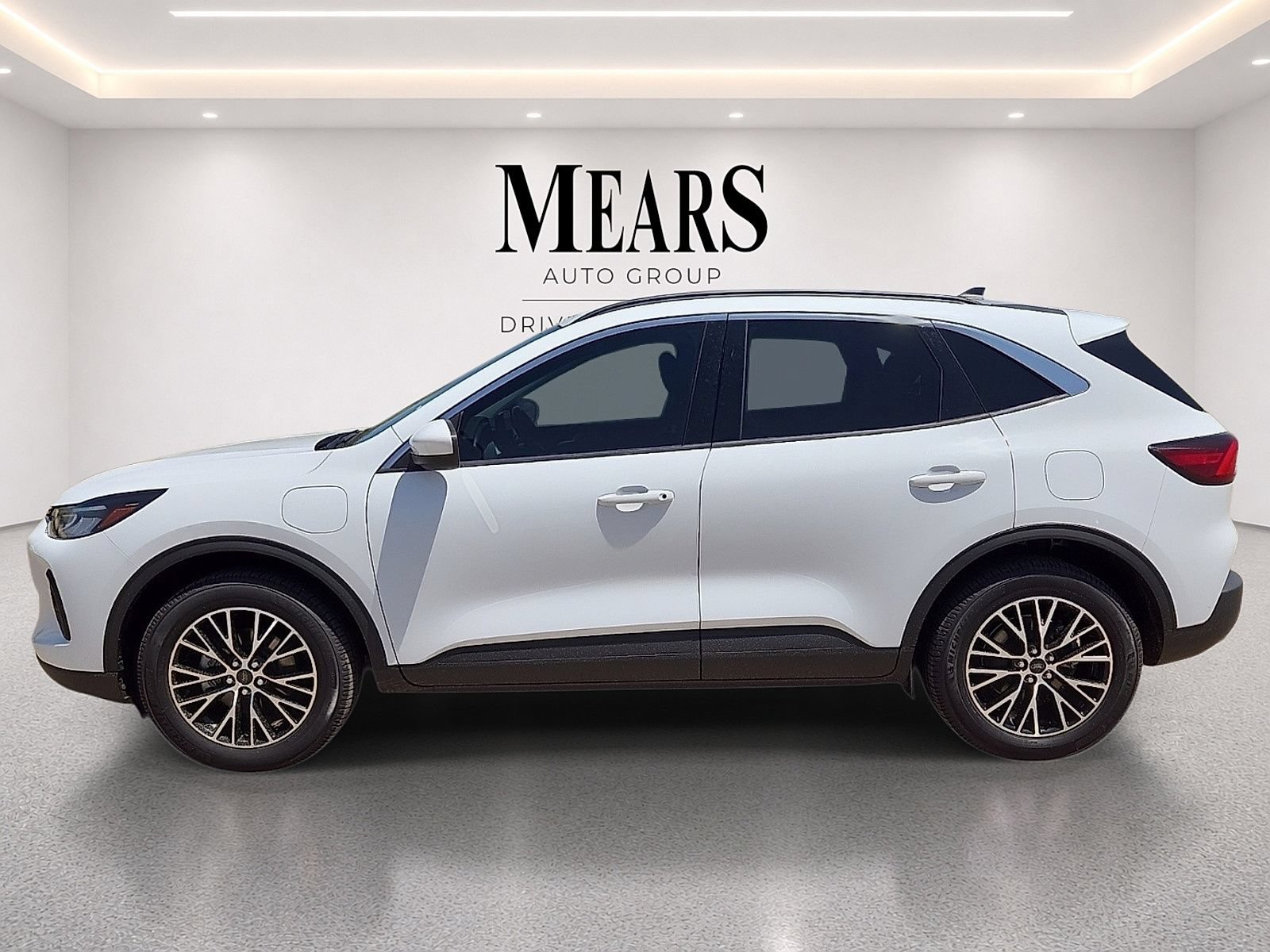 Used 2023 Ford Escape SE FWD image 2