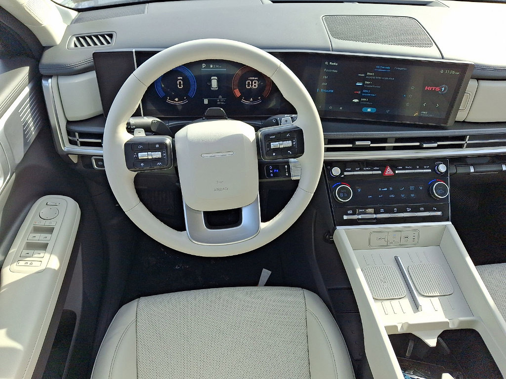 Used 2025 Hyundai Santa Fe SEL image 21