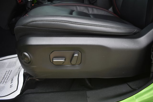 Used 2025 Jeep Gladiator Rubicon w/ Convenience Group image 15