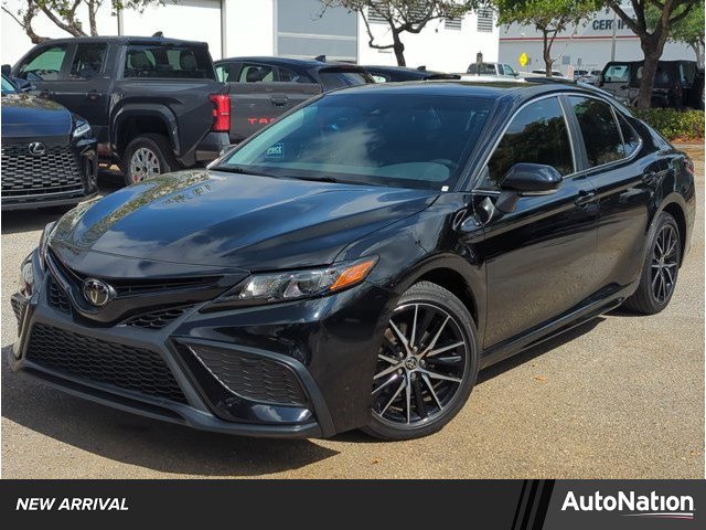 Used 2024 Toyota Camry SE