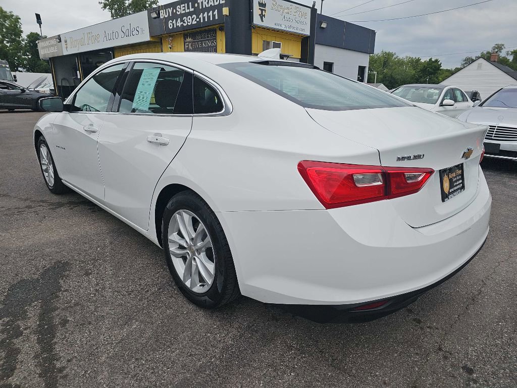 Used 2017 Chevrolet Malibu LT image 17