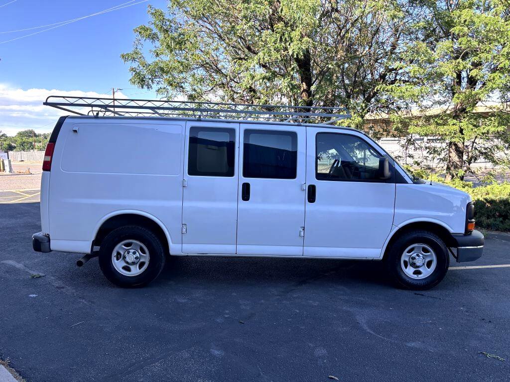 Used 2005 Chevrolet Express 1500 image 8
