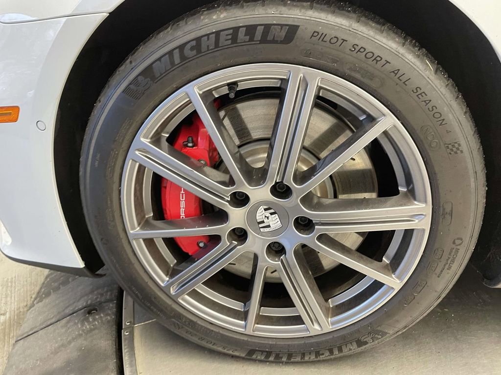 Certified 2025 Porsche Panamera 4S image 11