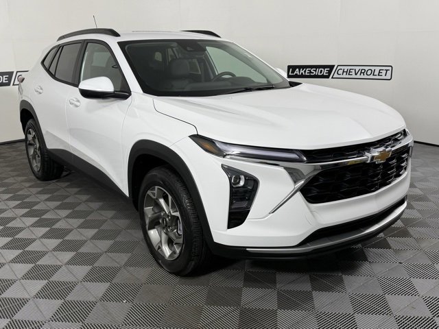 New 2025 Chevrolet Trax LT w/ Driver Confidence Package image 8