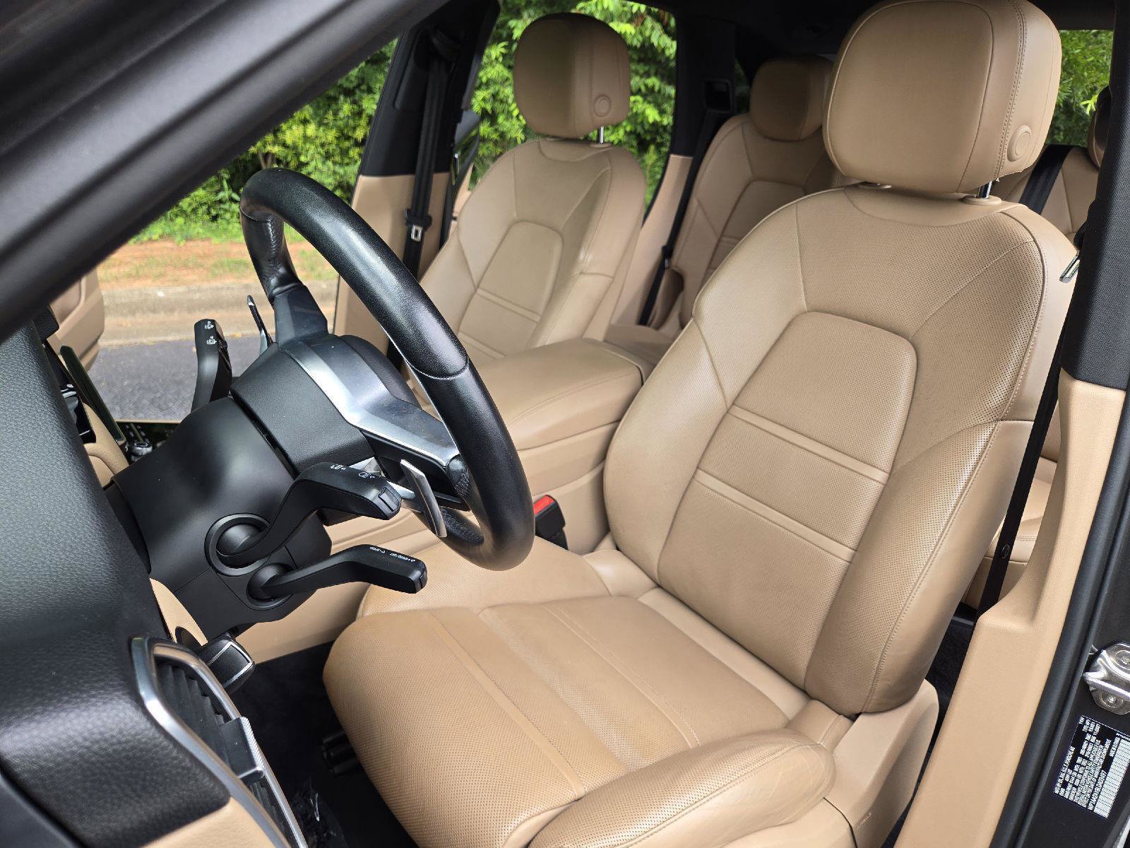 Used 2020 Porsche Cayenne AWD/4WD image 4