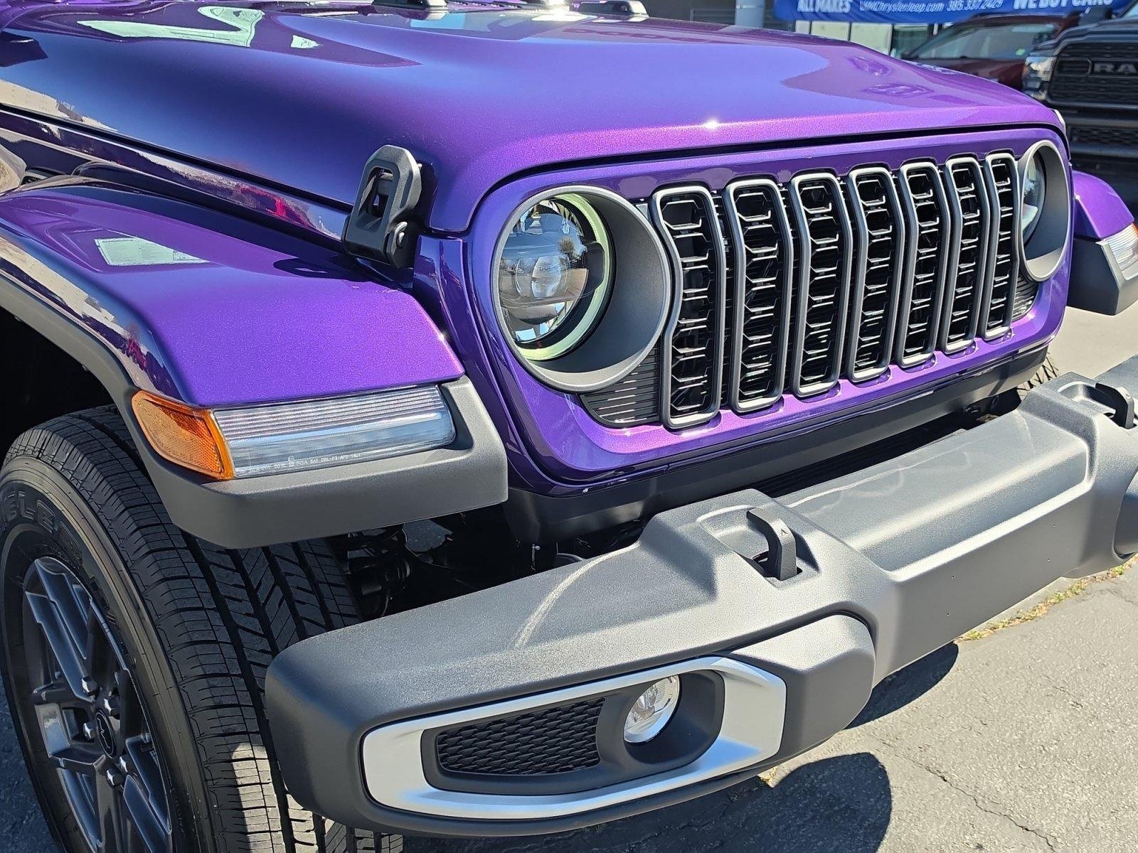 New 2026 Jeep Gladiator Sport AWD/4WD image 9