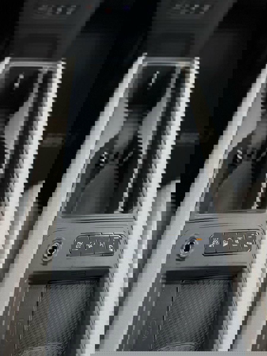 Used 2024 Kia EV9 Wind image 14