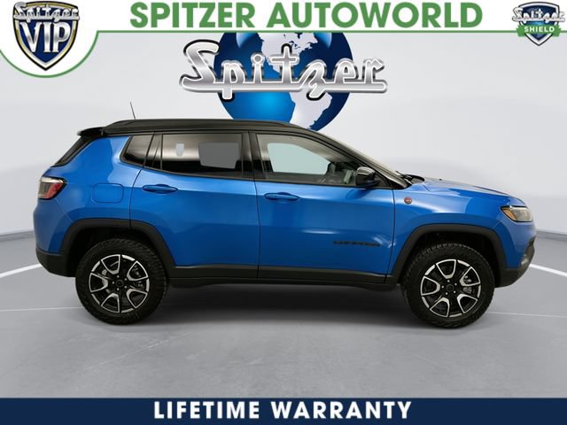 New 2026 Jeep Compass Trailhawk AWD/4WD image 10