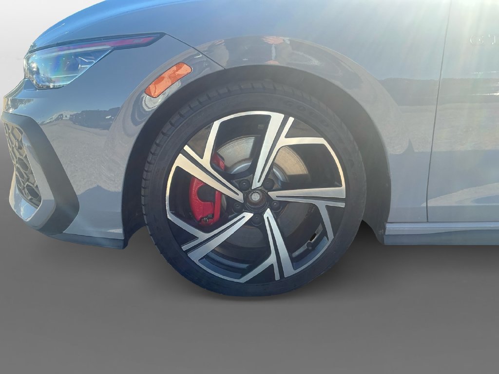 Used 2025 Volkswagen GTI SE FWD image 14