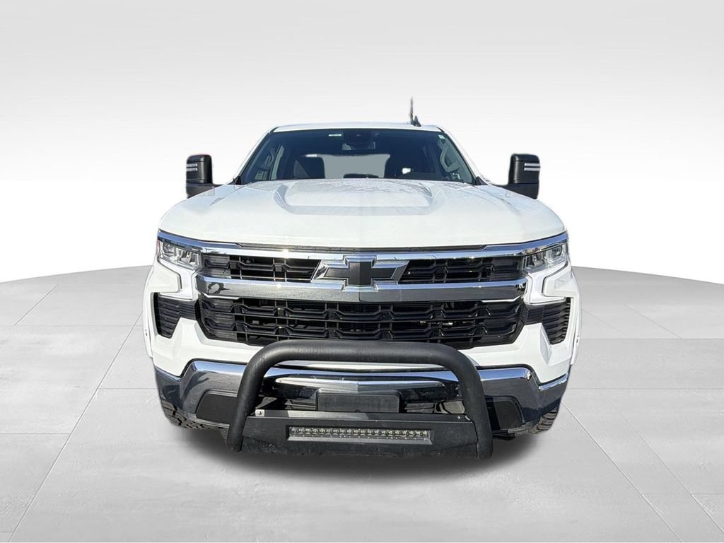 Used 2023 Chevrolet Silverado 1500 LT AWD/4WD image 10