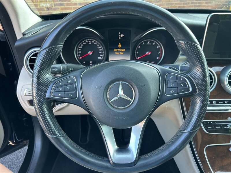 Used 2015 Mercedes-Benz C 300 4MATIC Sedan image 19