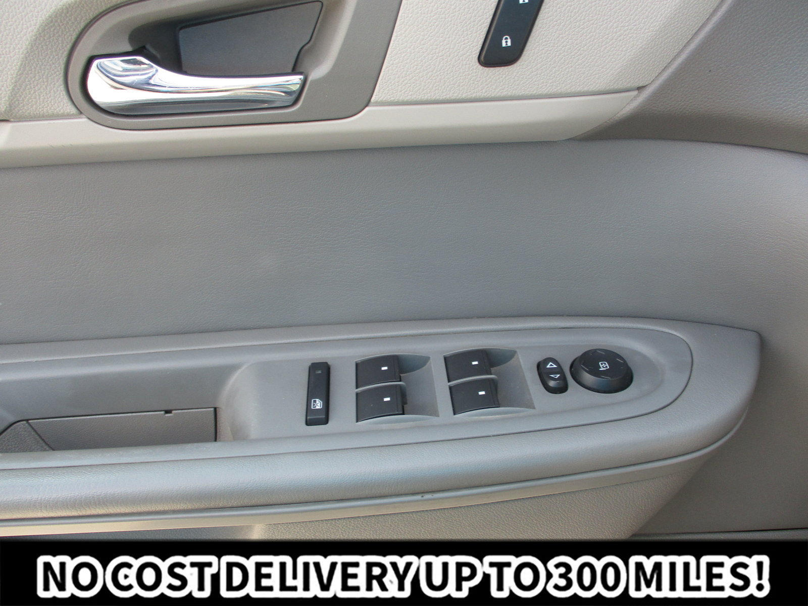 Used 2013 Chevrolet Traverse LS FWD image 24