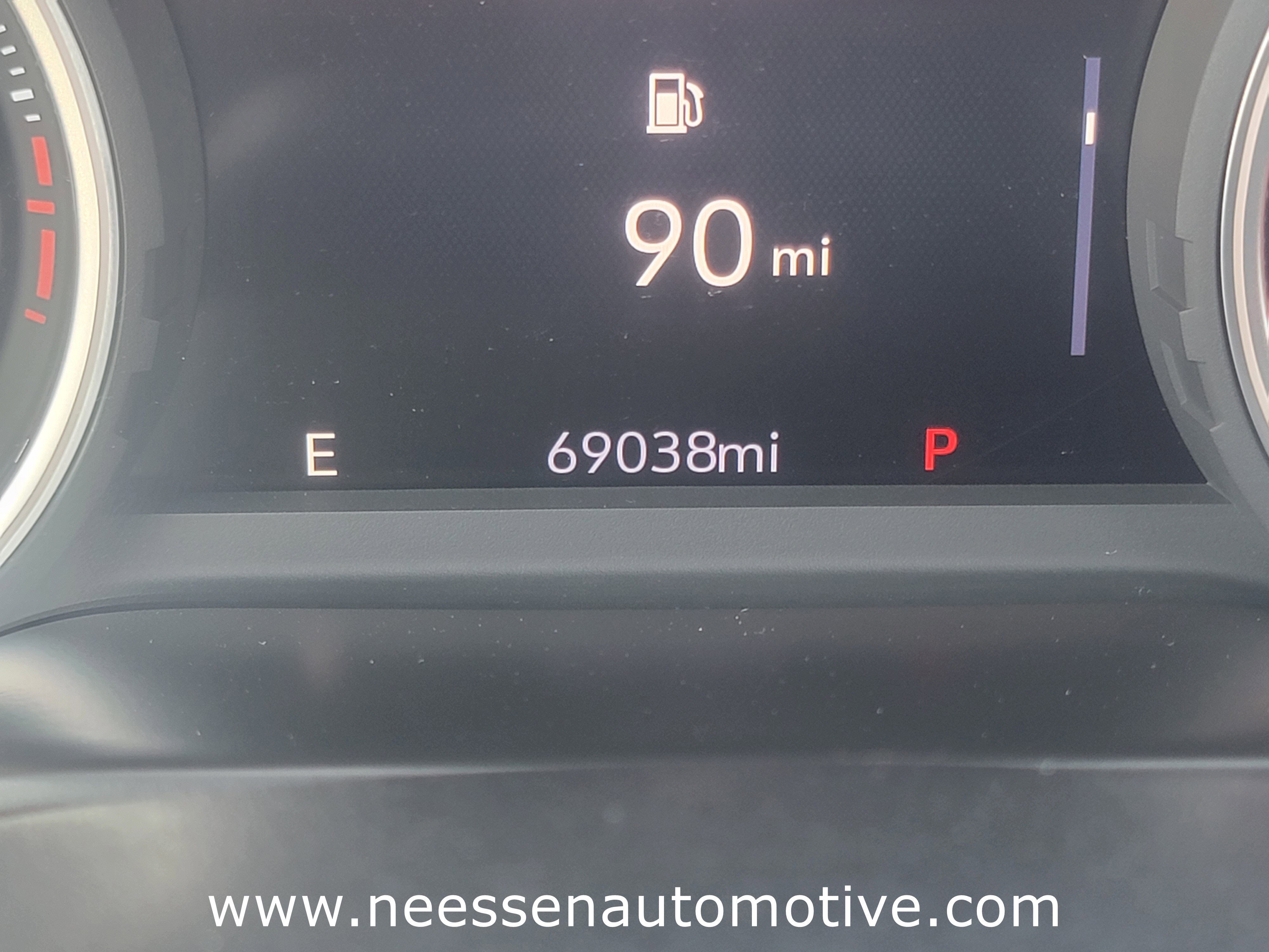 Used 2019 Chevrolet Silverado 1500 High Country w/ Technology Package image 22