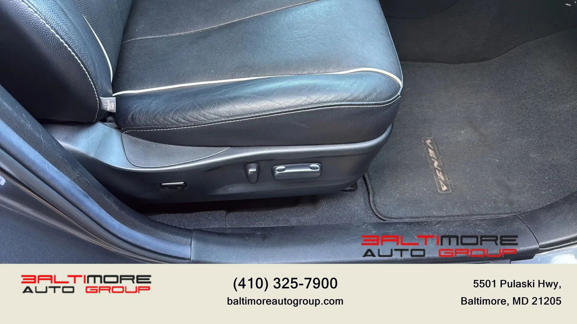 Used 2013 Toyota Venza XLE w/ XLE Premium Pkg AWD/4WD image 27