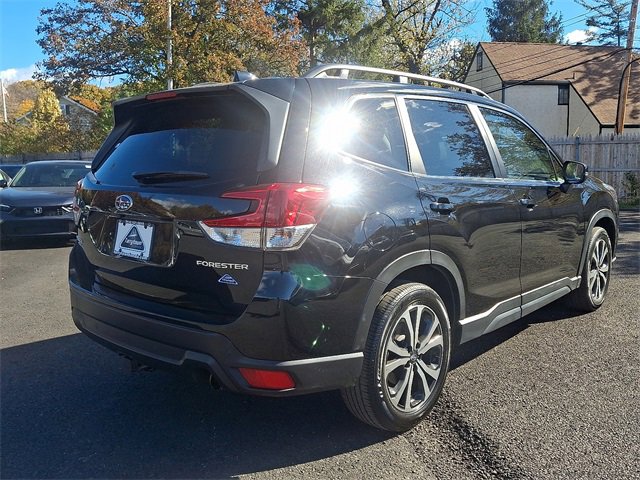 Used 2023 Subaru Forester Limited image 6
