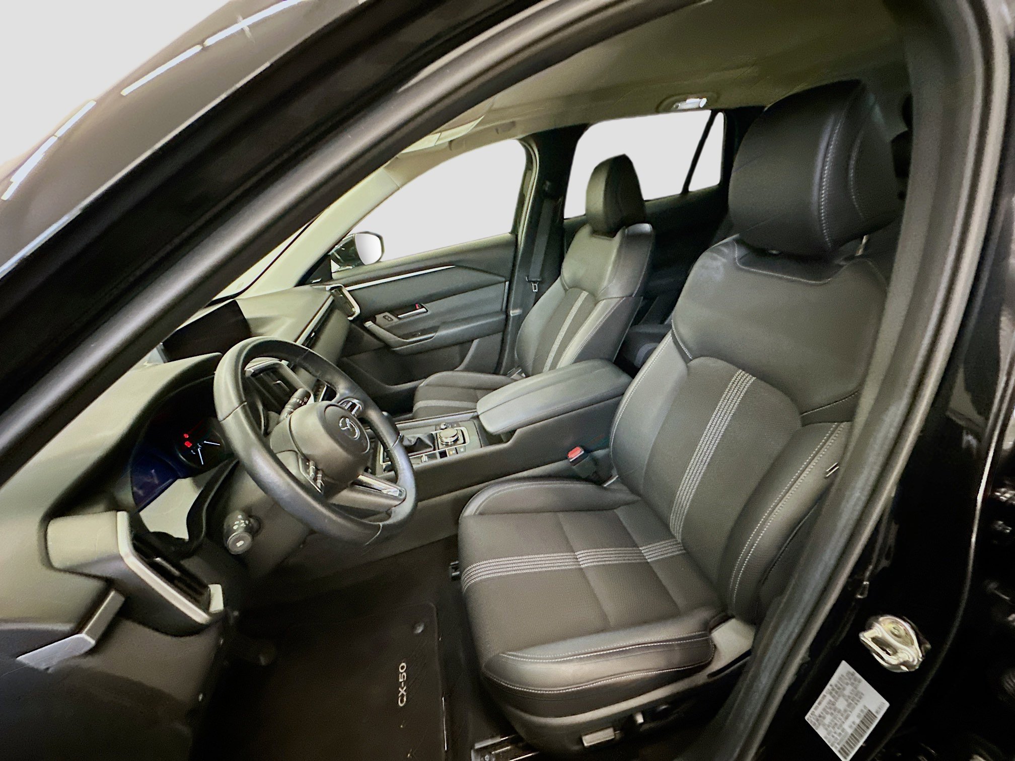 Used 2025 MAZDA CX-50 AWD 2.5 S w/ Premium Package image 13