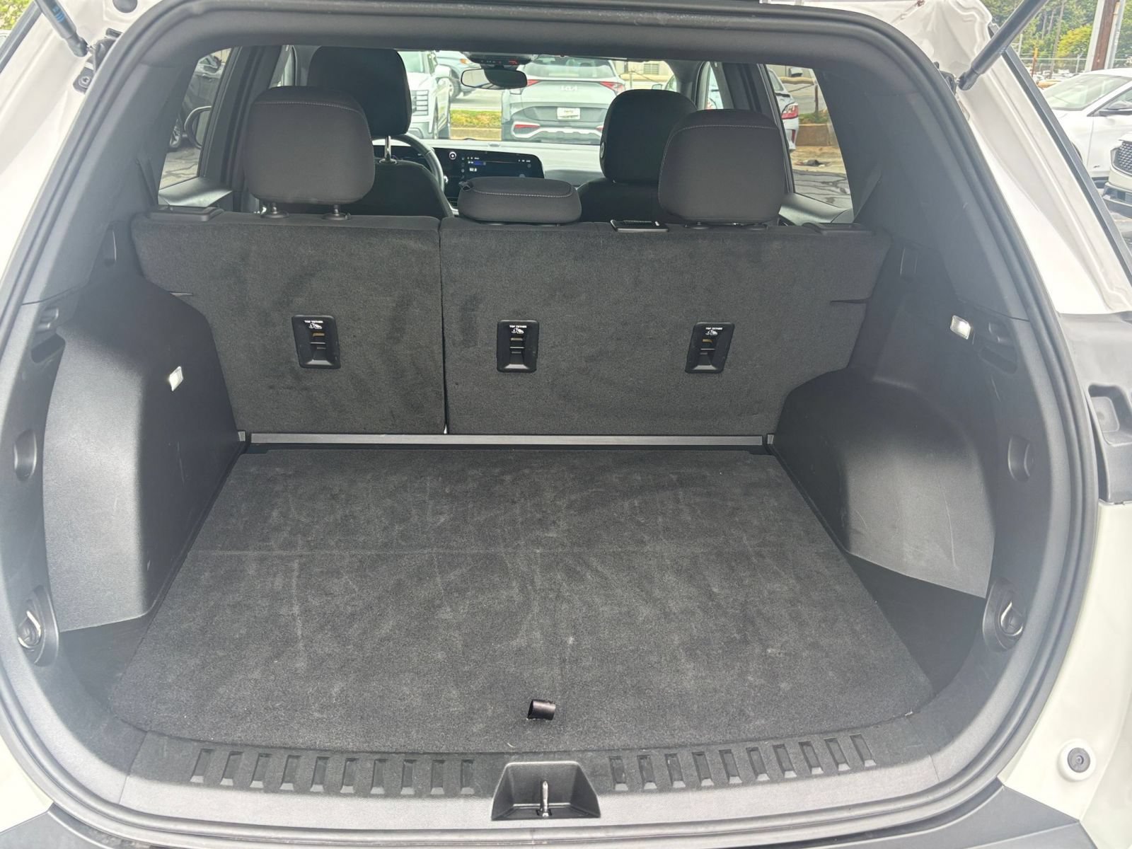Used 2025 Chevrolet Equinox LT FWD image 31