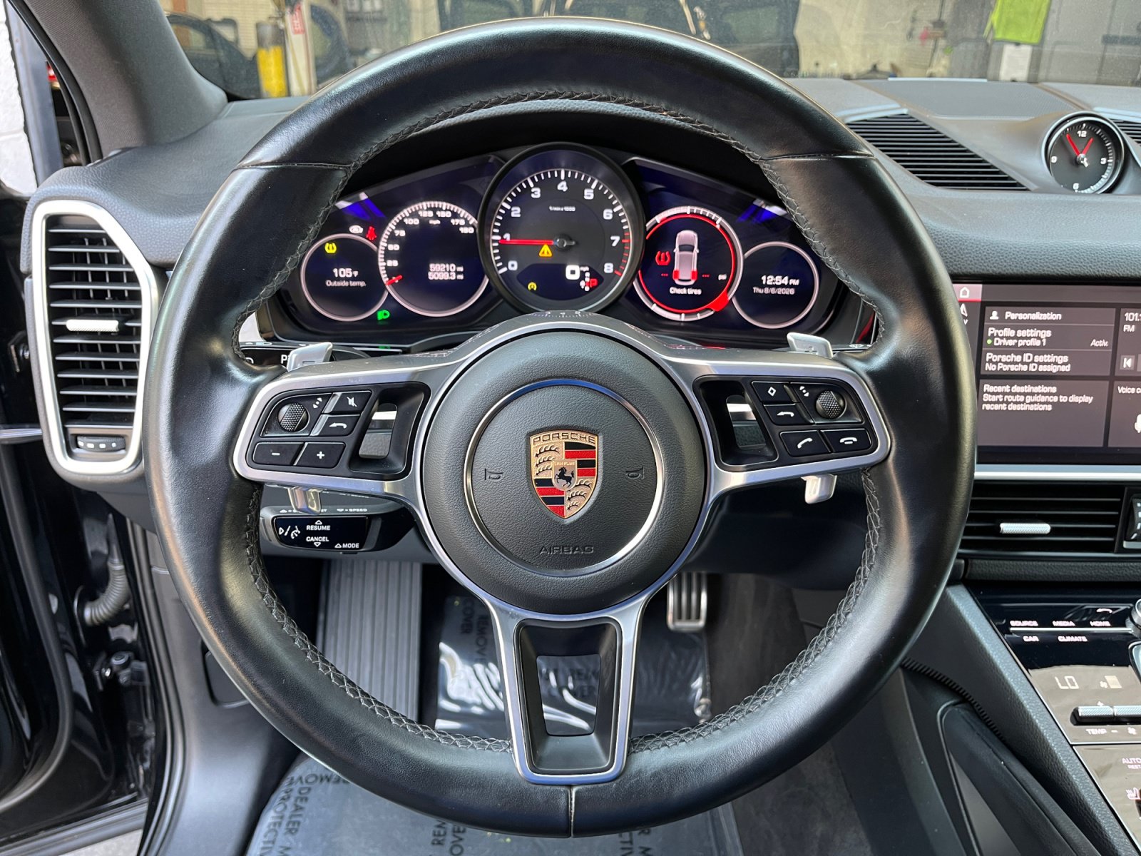Used 2021 Porsche Cayenne S AWD/4WD image 12