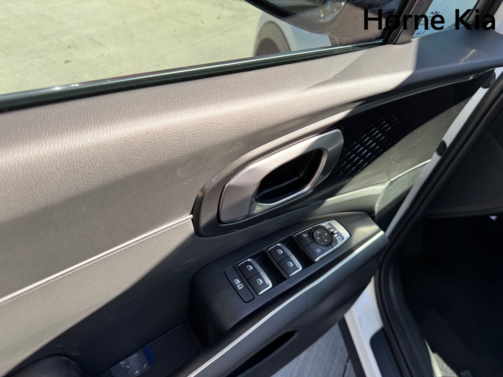 New 2026 Kia Sorento S w/ S Panoramic Sunroof Package image 10