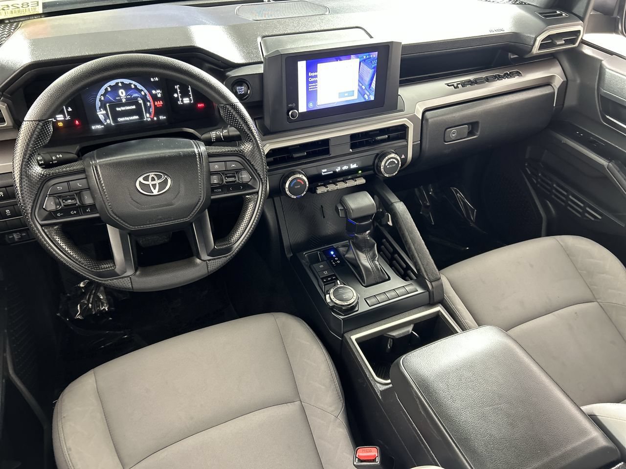 Used 2024 Toyota Tacoma SR5 AWD/4WD image 23