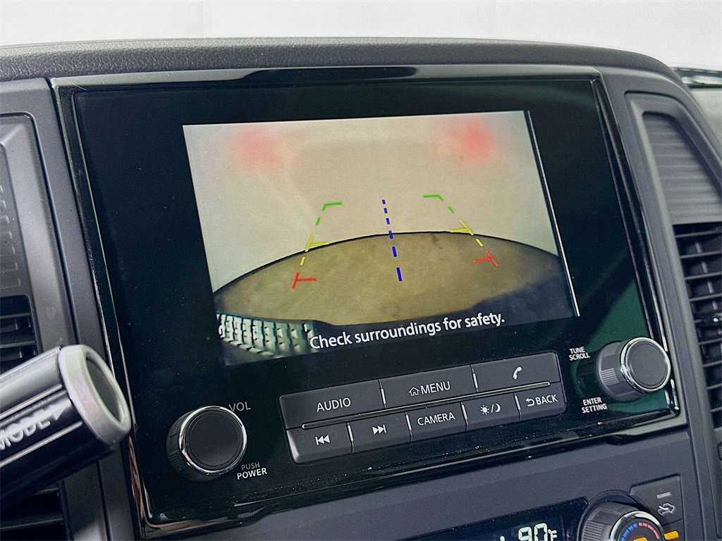 Used 2024 Nissan Titan SV w/ SV Convenience Package image 8