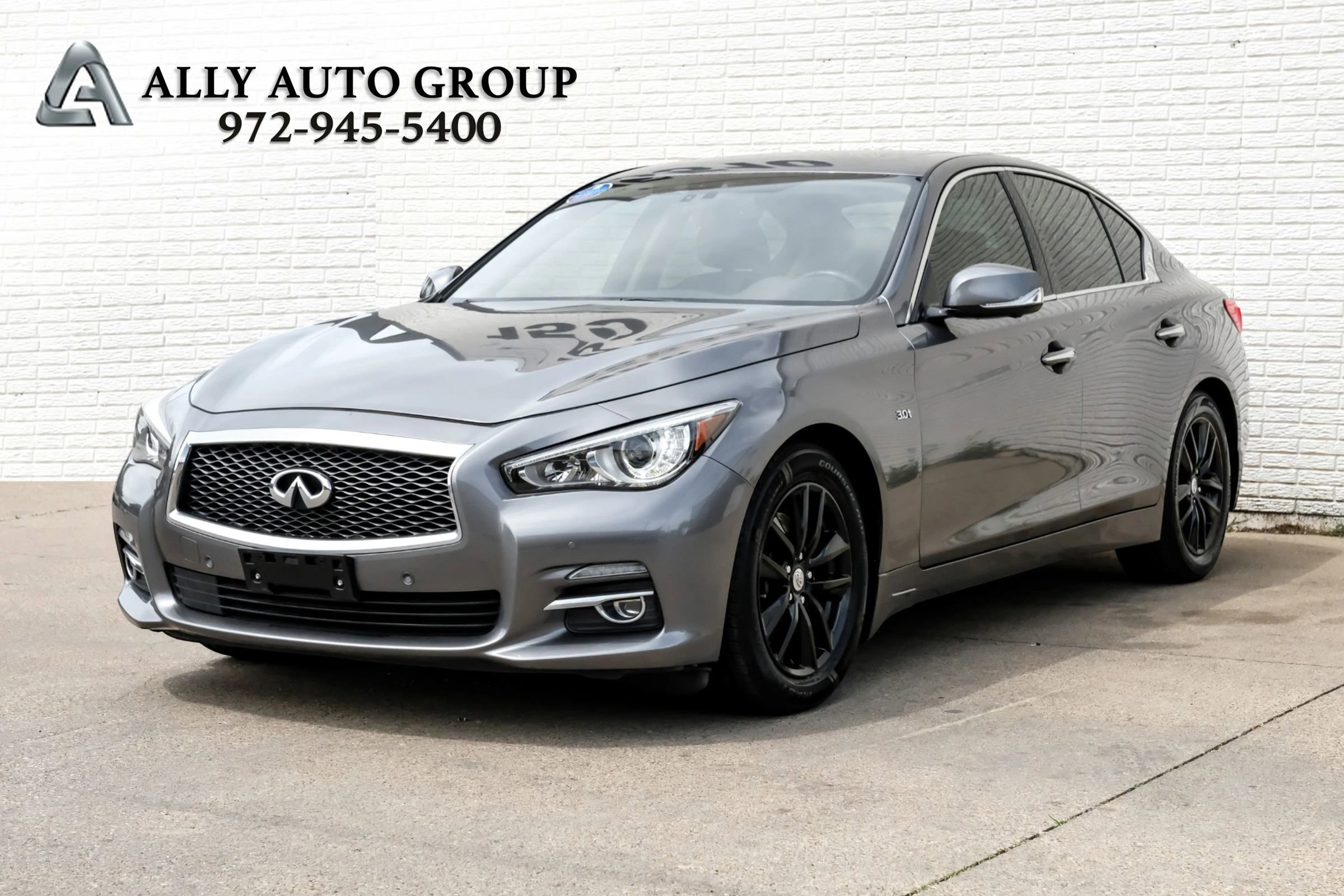 Used 2017 INFINITI Q50 3.0t Premium w/ Driver Assistance Package image 1