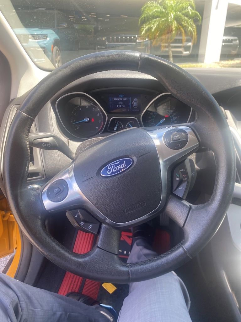 Used 2012 Ford Focus SE FWD image 8