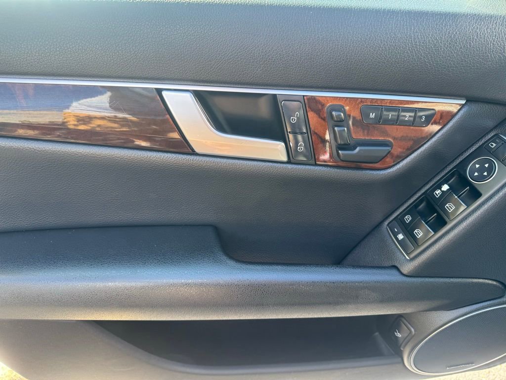 Used 2014 Mercedes-Benz C 300 4MATIC Sedan image 16