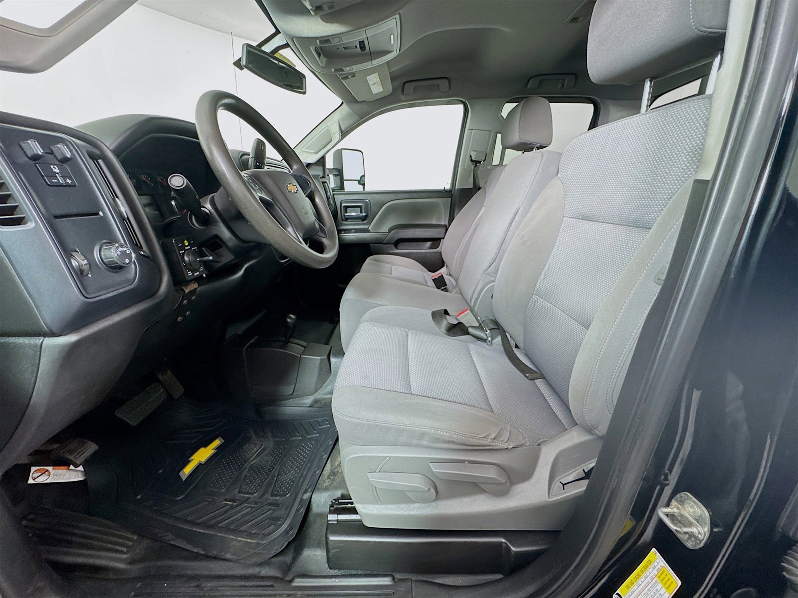 Used 2019 Chevrolet Silverado 2500 W/T image 17