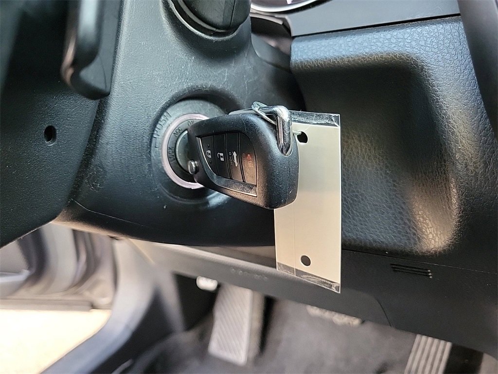 Used 2023 Toyota Camry SE image 29