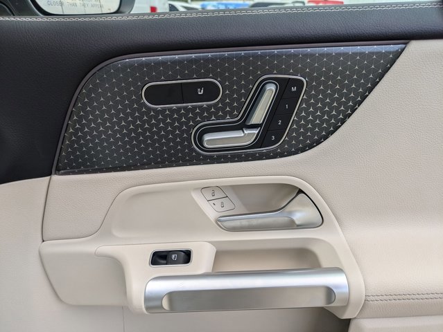 Certified 2025 Mercedes-Benz GLB 250 GLB 250 image 21