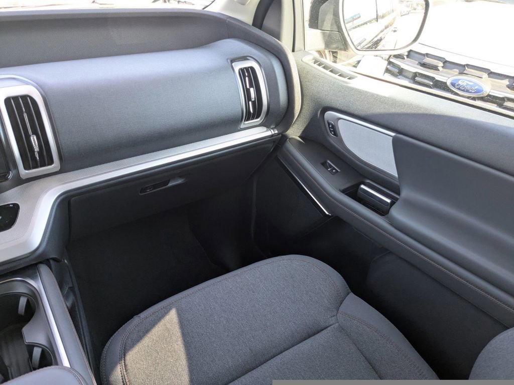 New 2025 Ford Expedition Max Active RWD image 18