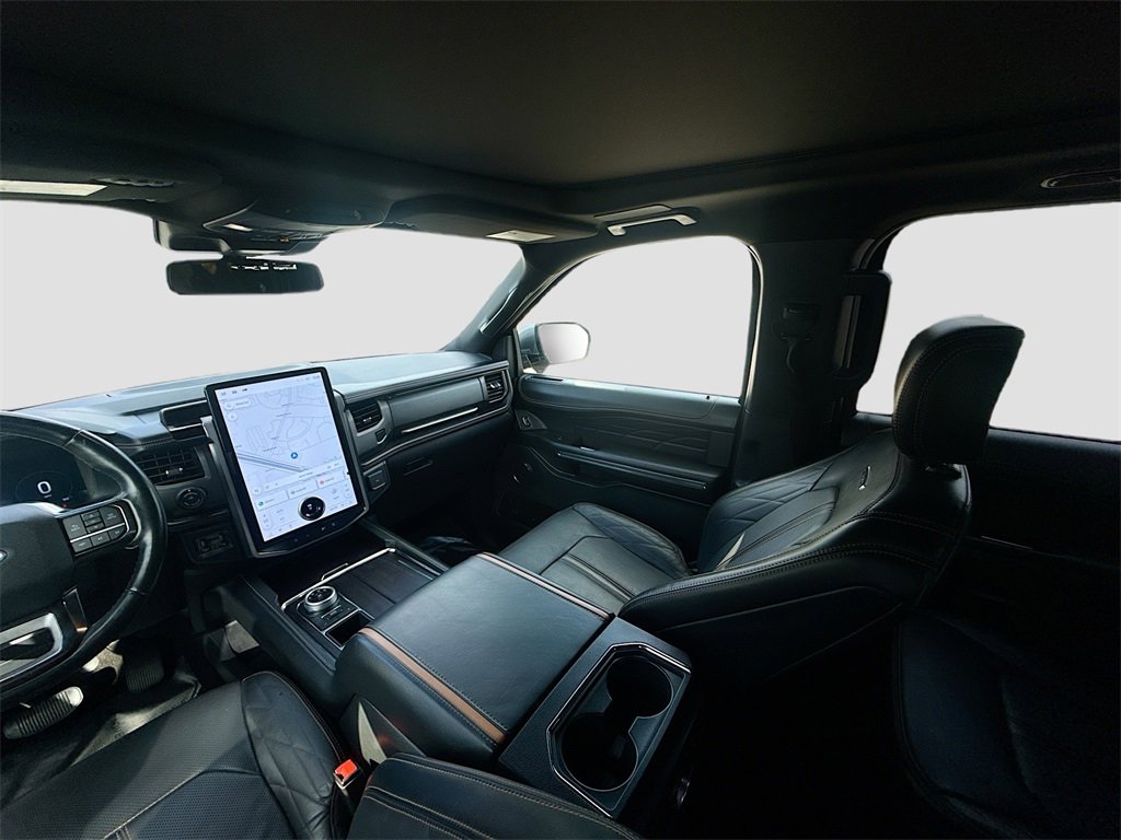 Used 2023 Ford Expedition Platinum image 25