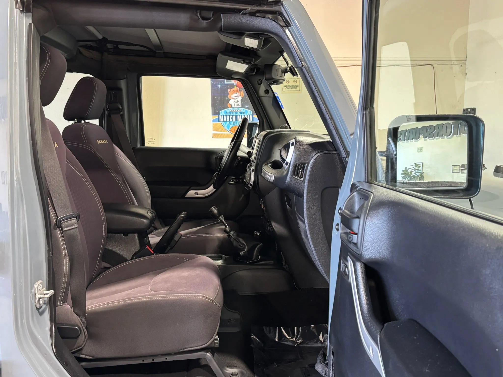 Used 2014 Jeep Wrangler Unlimited Sahara AWD/4WD image 15