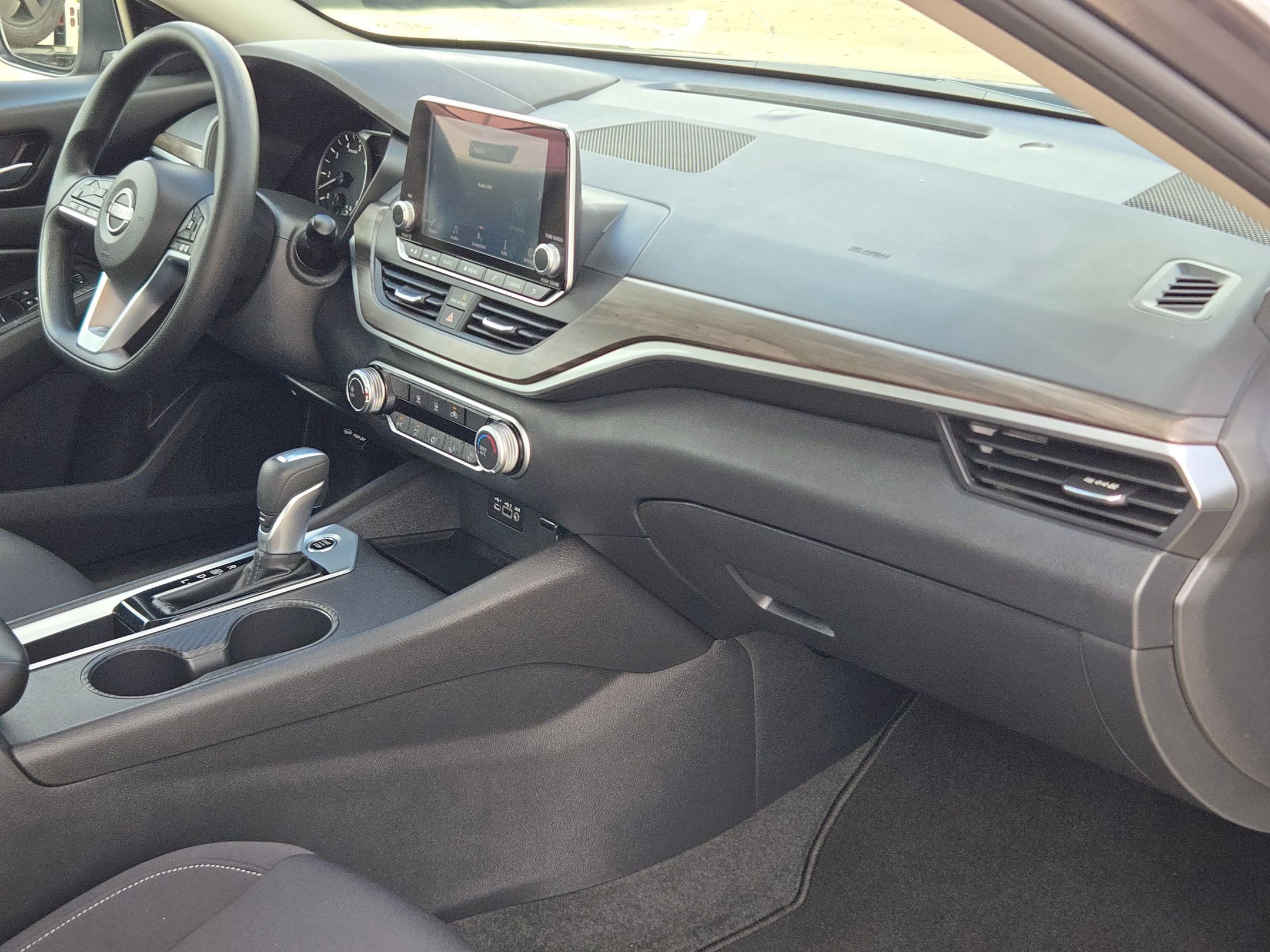 Certified 2025 Nissan Altima 2.5 SV image 27