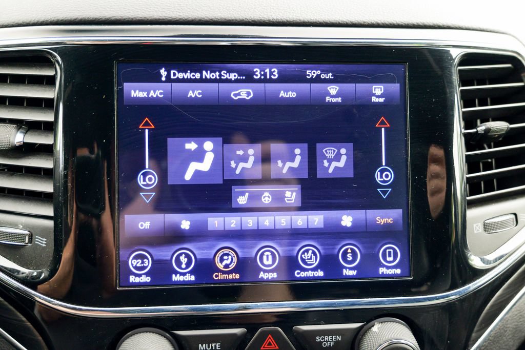 Used 2019 Jeep Grand Cherokee Limited w/ Luxury Group II AWD/4WD image 56