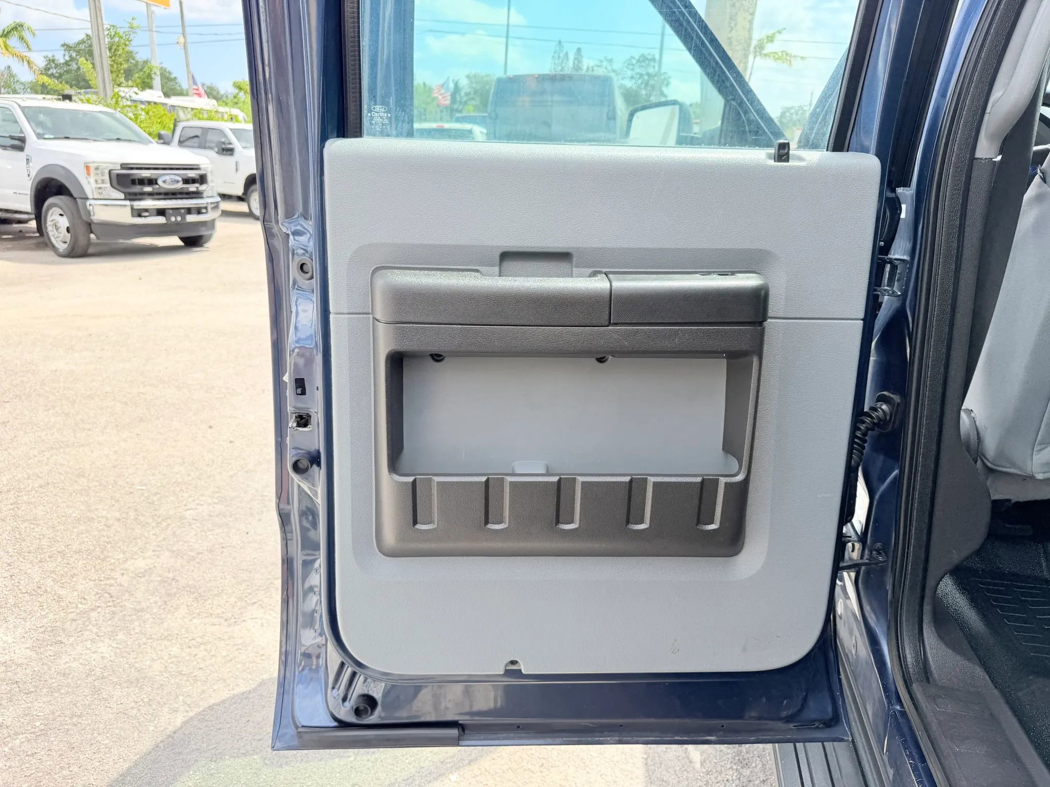 Used 2015 Ford F350 XL w/ Power Equipment Group AWD/4WD image 15
