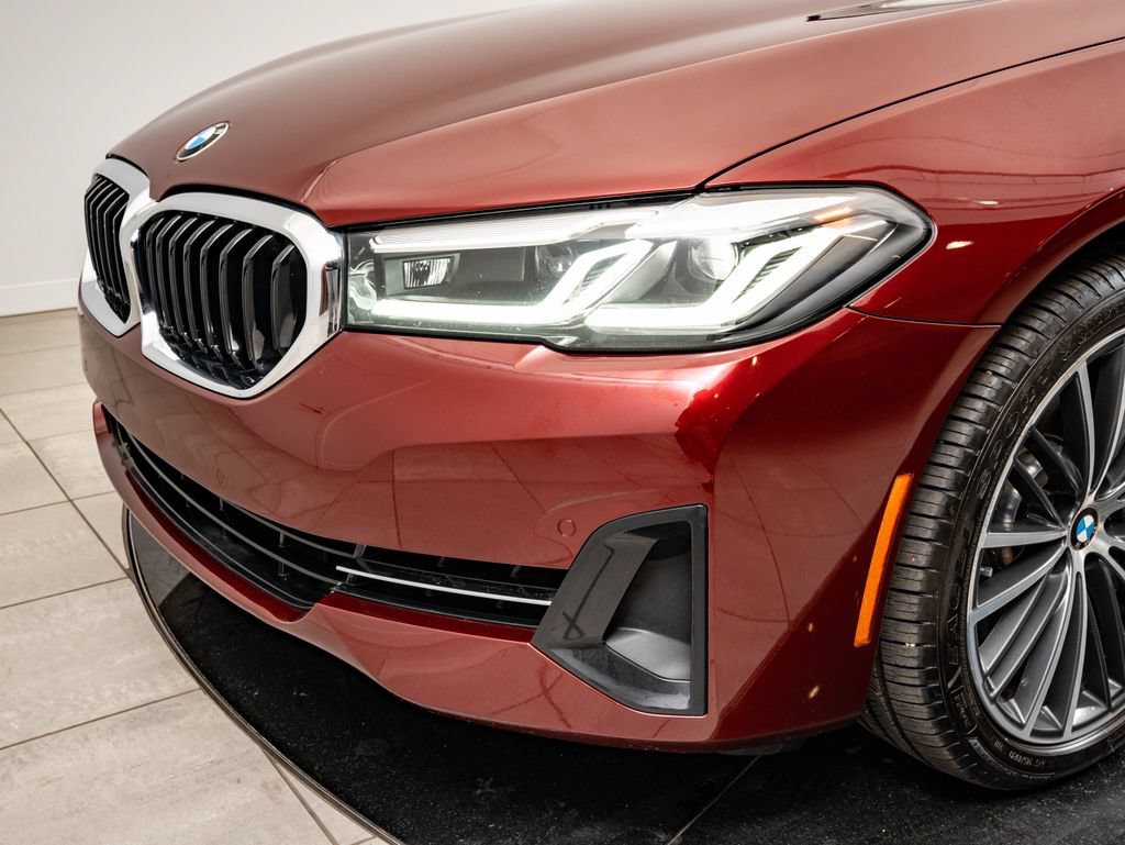 Used 2023 BMW 540i xDrive w/ Executive Package AWD/4WD image 3