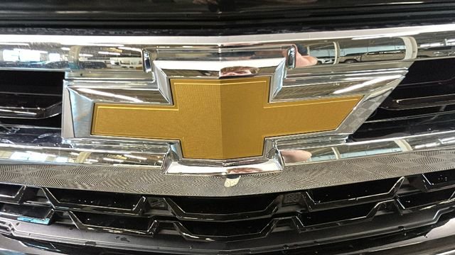 Used 2024 Chevrolet Silverado 1500 LT AWD/4WD image 9