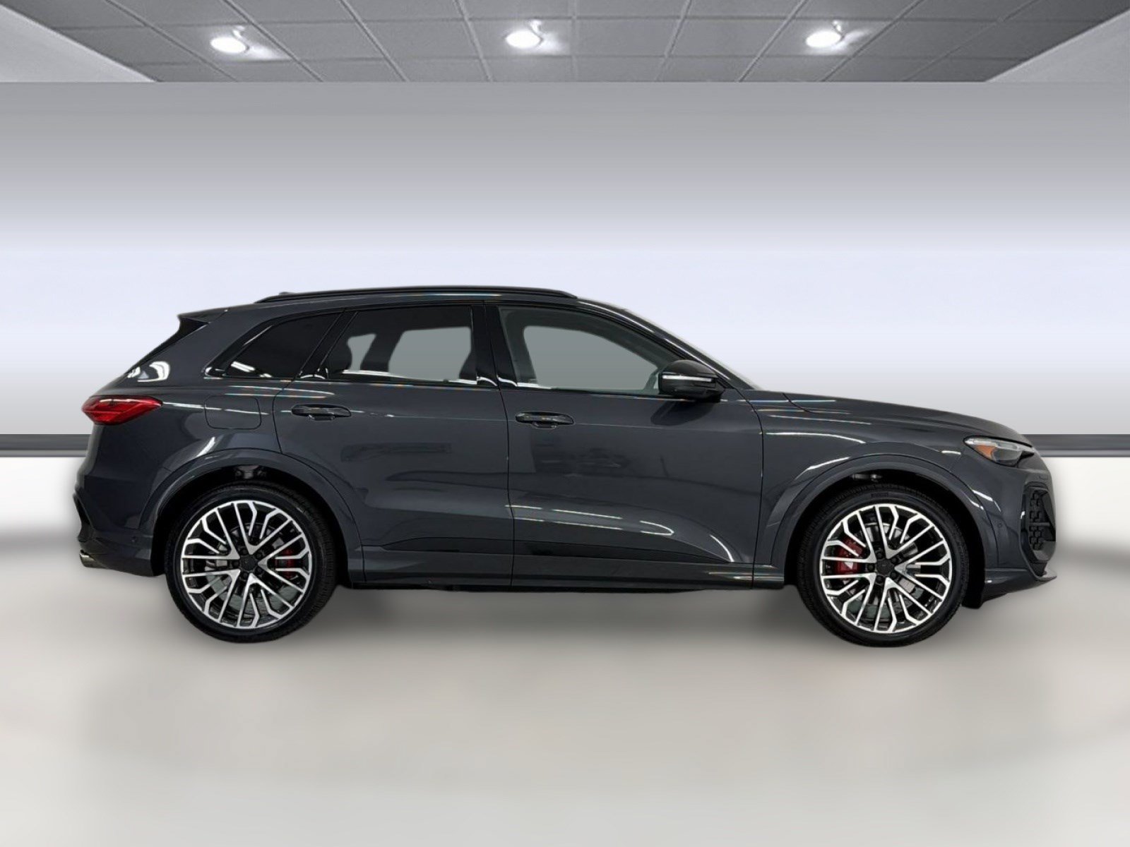 New 2026 Audi SQ5 Prestige AWD/4WD image 8