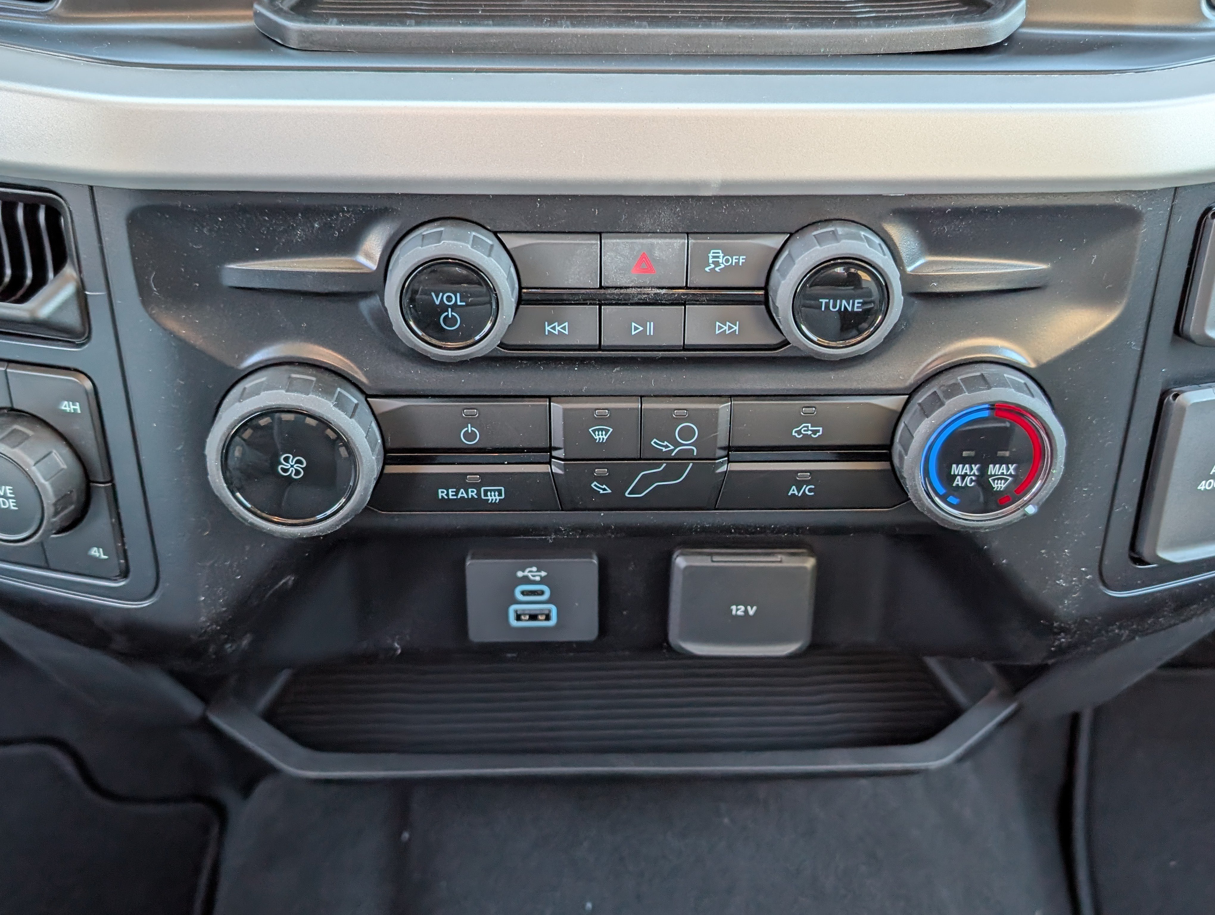 New 2026 Ford F250 XL w/ STX Appearance Package AWD/4WD image 20