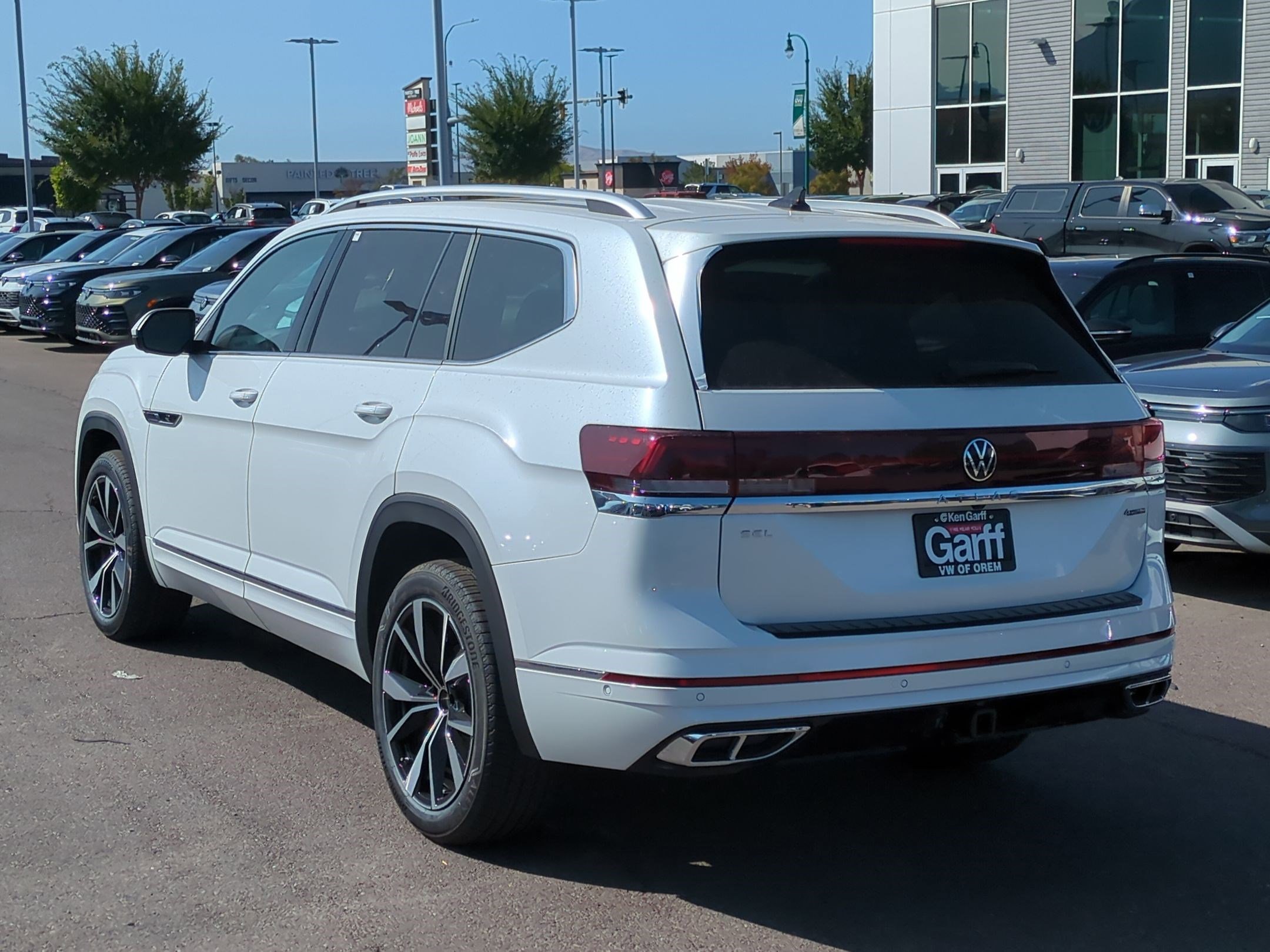 New 2026 Volkswagen Atlas SEL Premium R-Line image 8