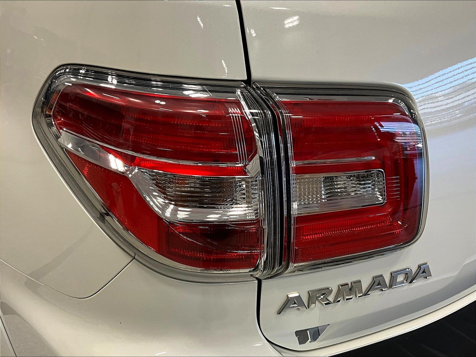 Used 2020 Nissan Armada Platinum w/ Platinum Reserve Package AWD/4WD image 23