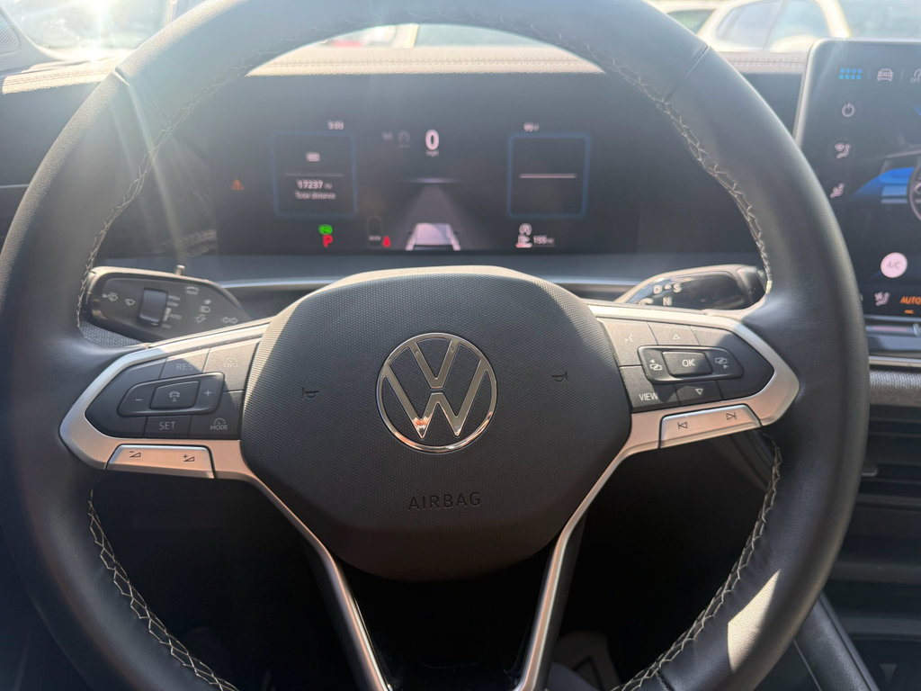 Certified 2025 Volkswagen Tiguan S FWD image 17