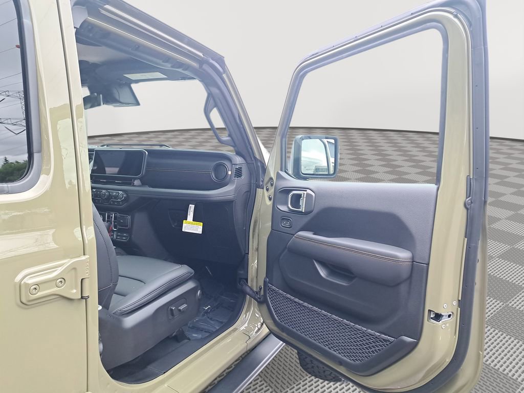 New 2025 Jeep Wrangler Unlimited Rubicon 392 image 17