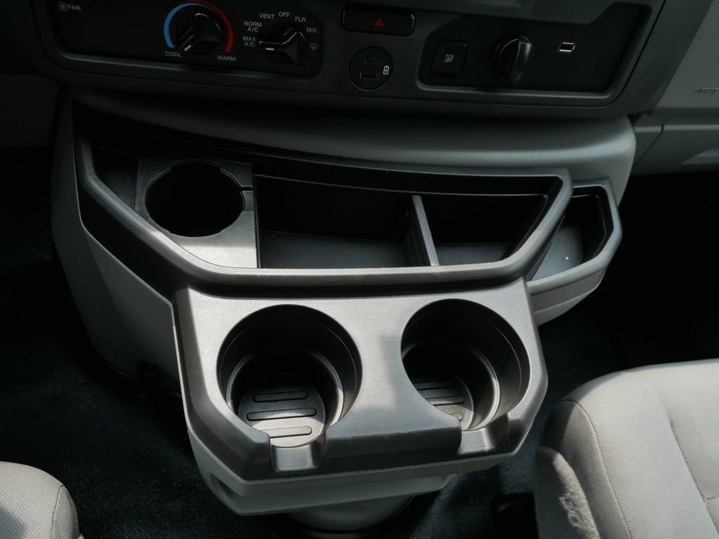 Used 2024 Ford E-450 and Econoline 450 Super Duty w/ Power Windows & Locks Group RWD image 27