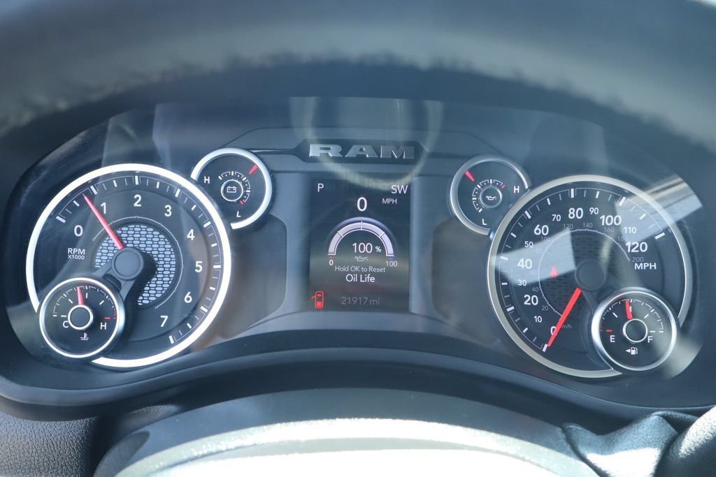 Used 2026 RAM 2500 Big Horn AWD/4WD image 13