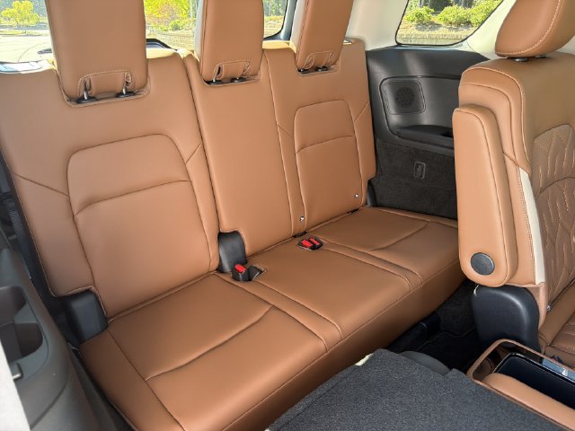 New 2026 Nissan Pathfinder Platinum AWD/4WD image 18