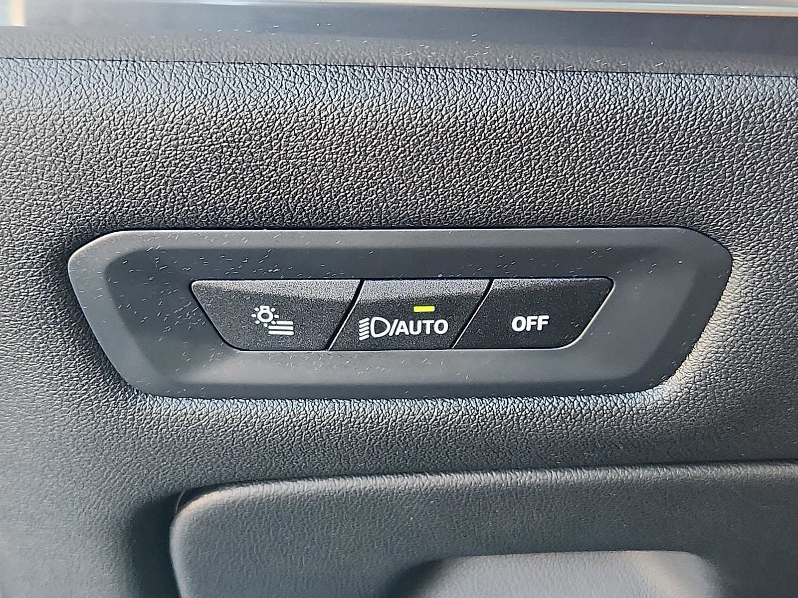 Used 2026 BMW X5 xDrive40i w/ Premium Package image 21